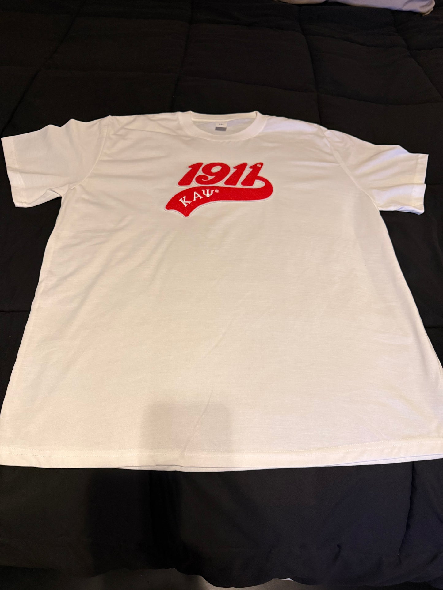 1911 ΚΑΨ chenille patch t-shirt