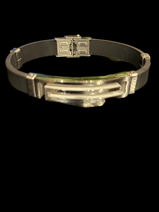 Black and silver silicone geometrical bracelet