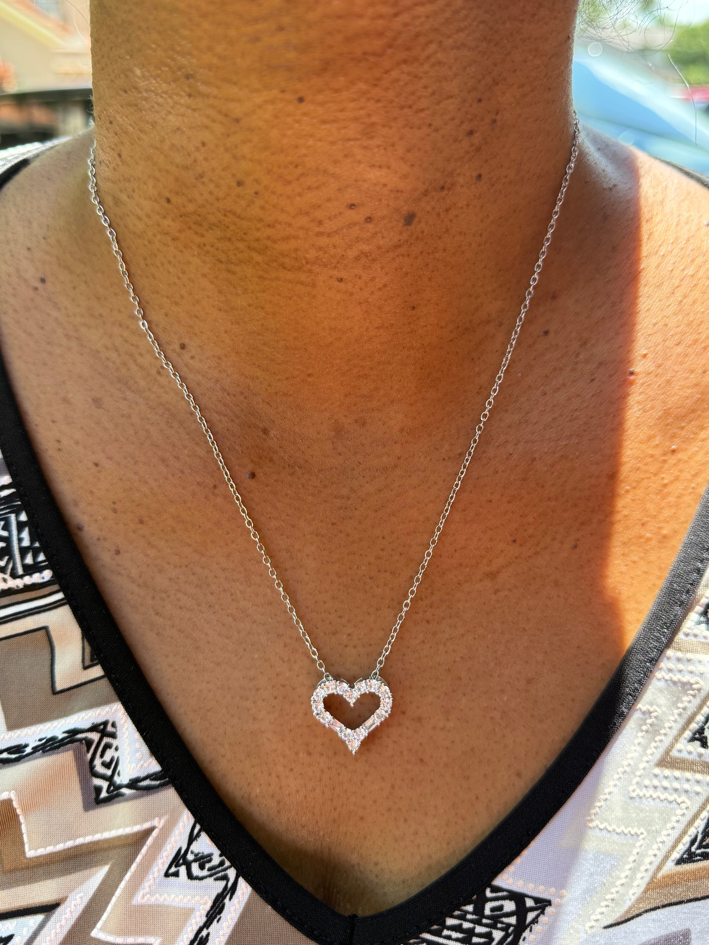 Heart pendant necklace