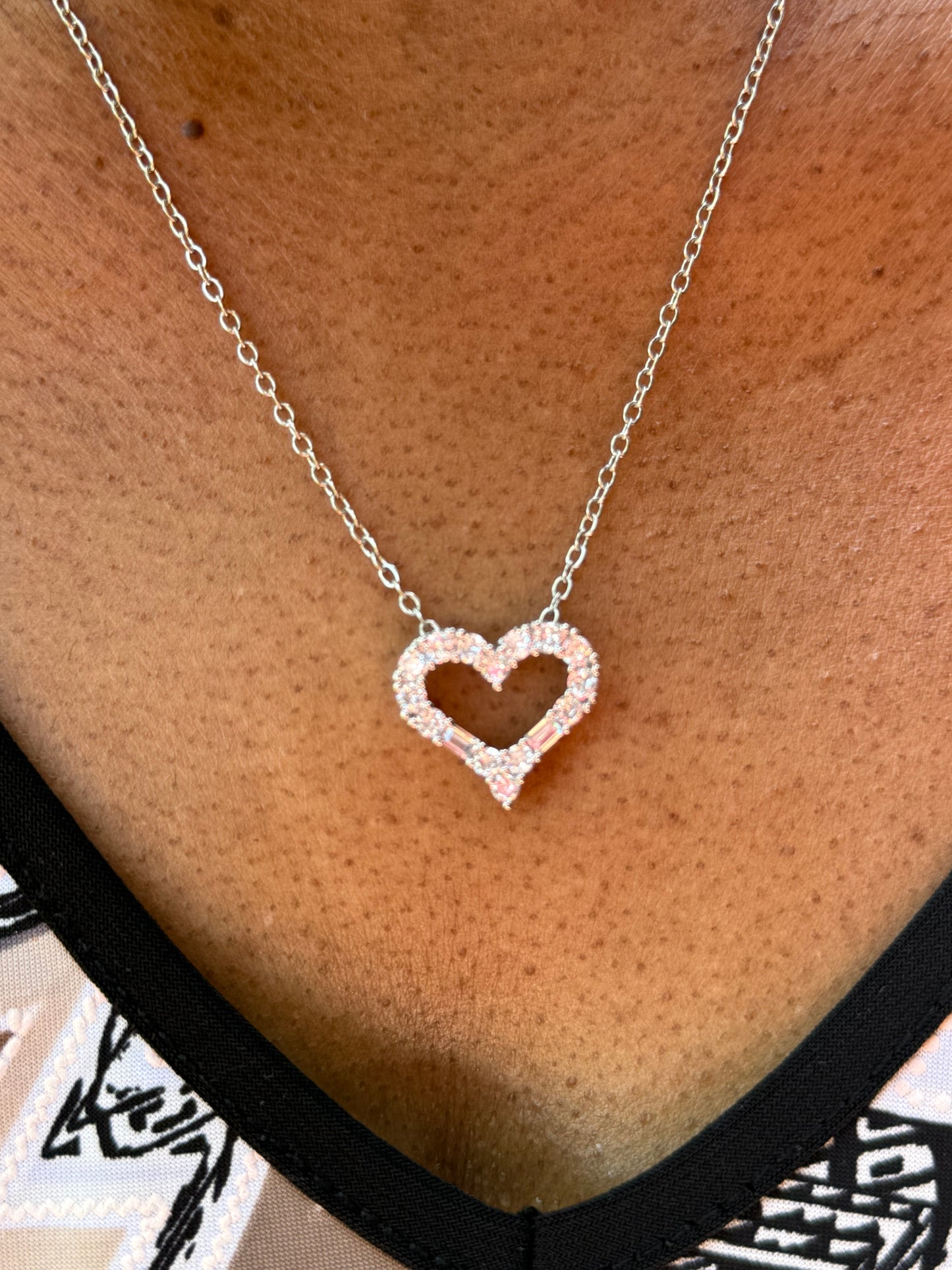 Heart pendant necklace