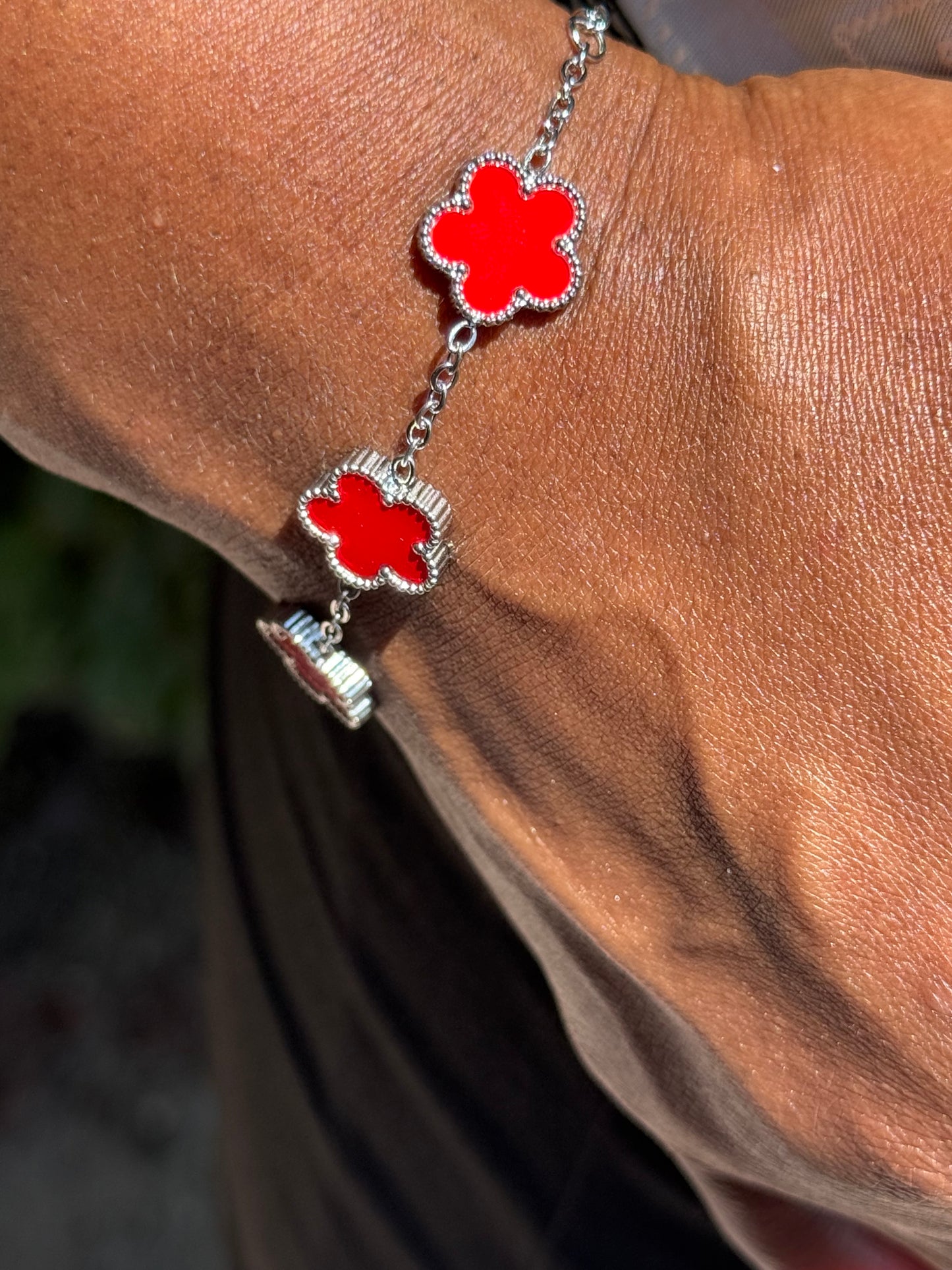 4 leaf clover adjustable bracelet