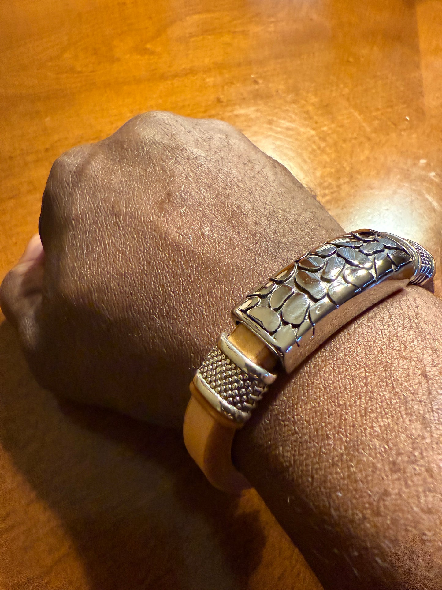 Light brown leather Regaliz bracelet