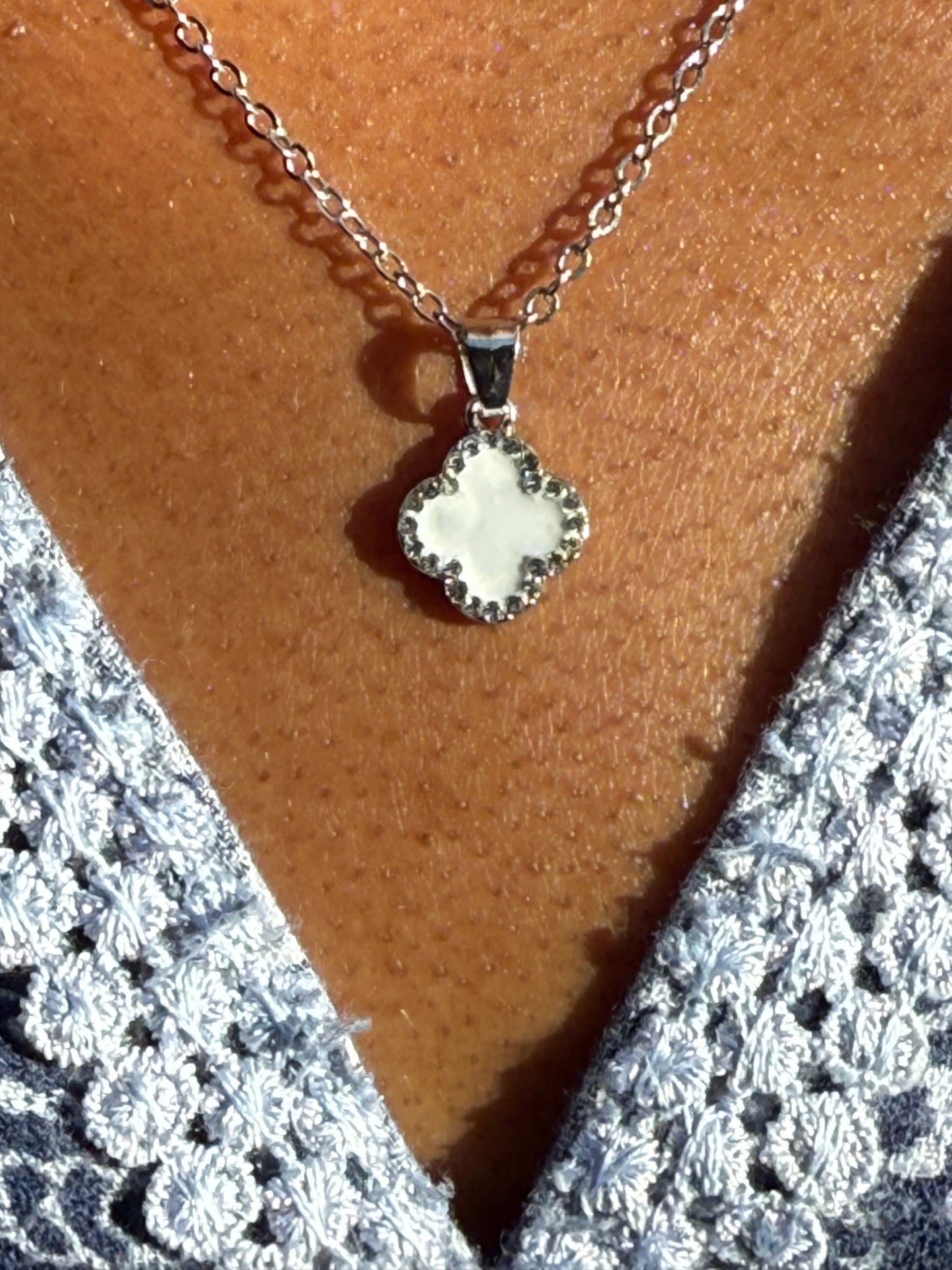 4 leaf clover pearl and silver necklace