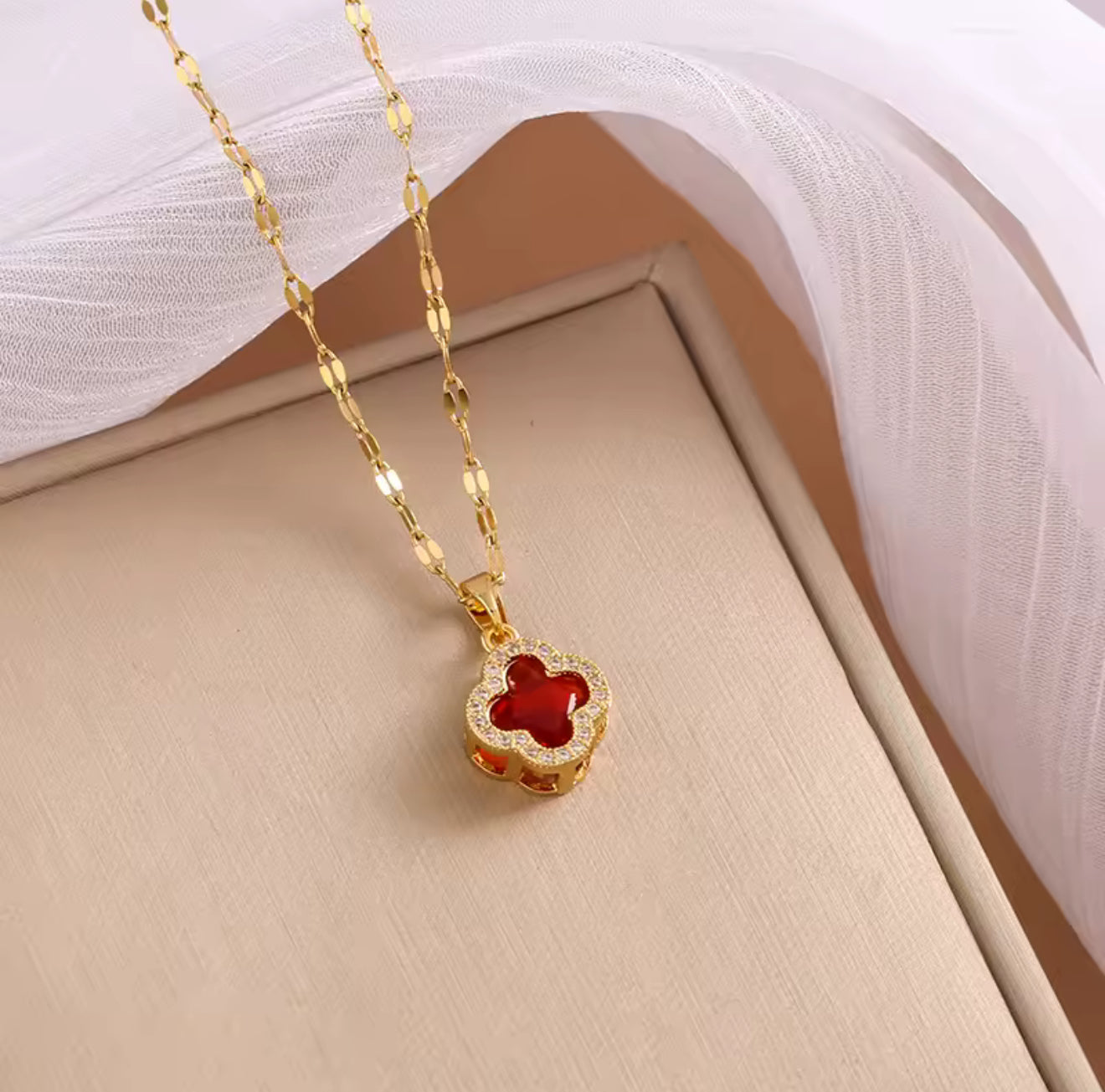 4 leaf clover necklace