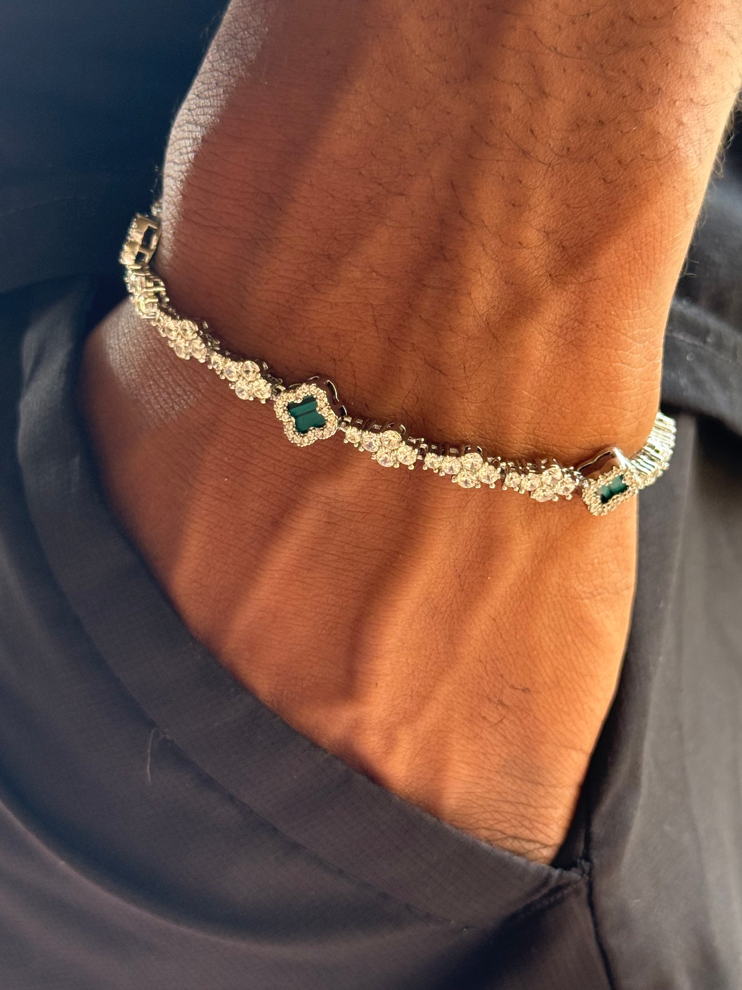 4 leaf clover cross 18k cubic zirconia bracelet