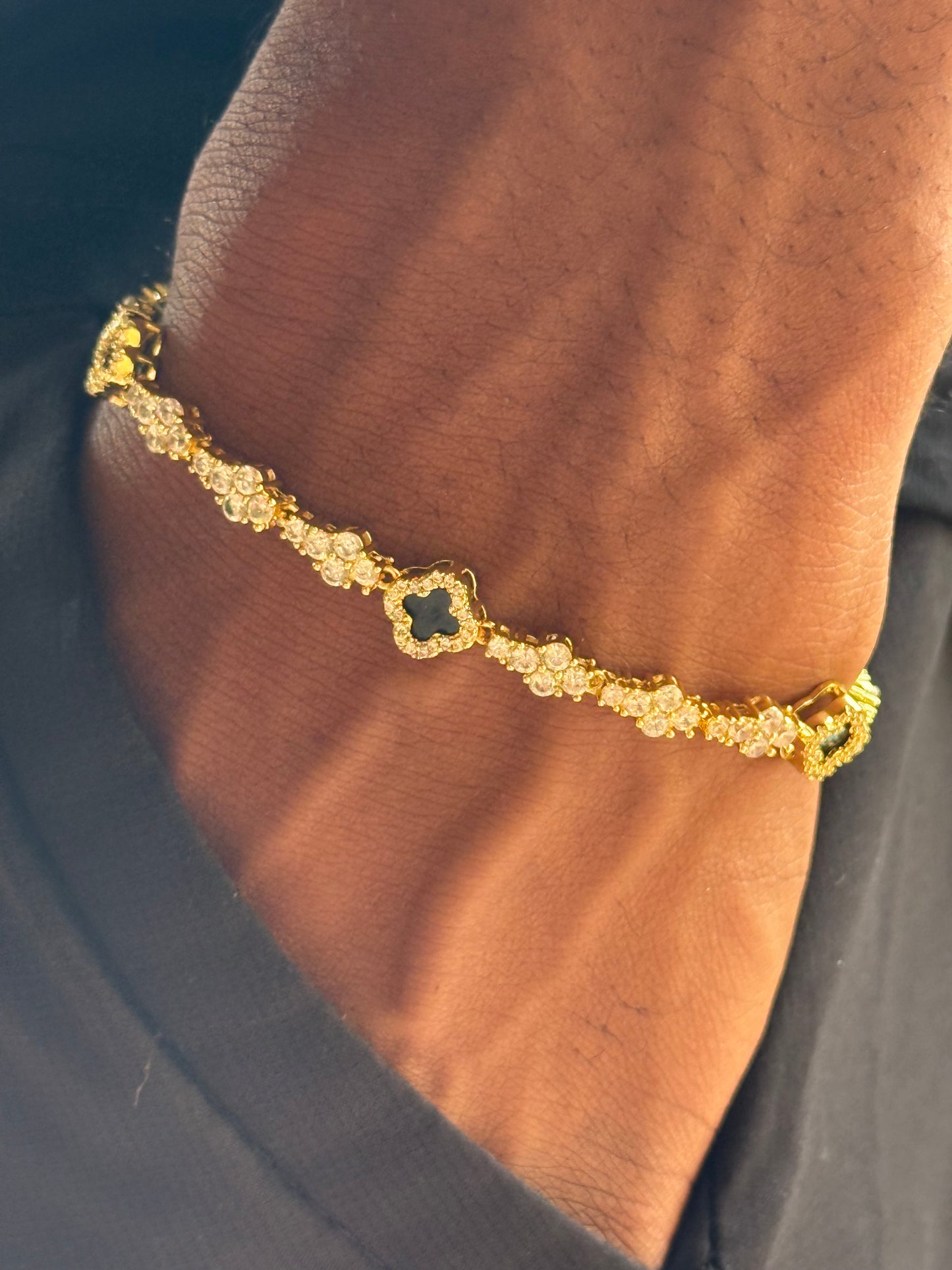 4 leaf clover cross 18k cubic zirconia bracelet