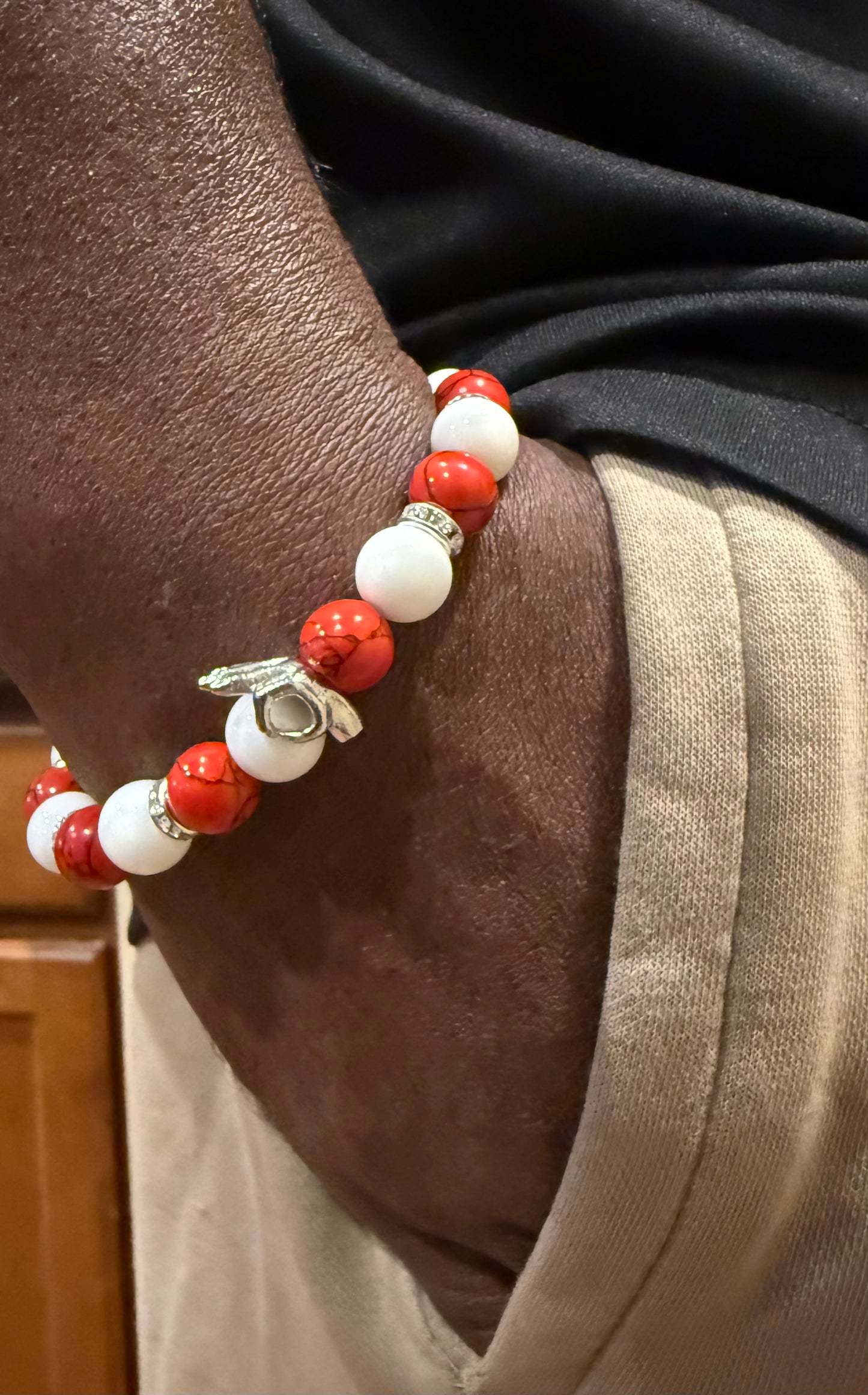 Silver "Yo" red and white bracelet