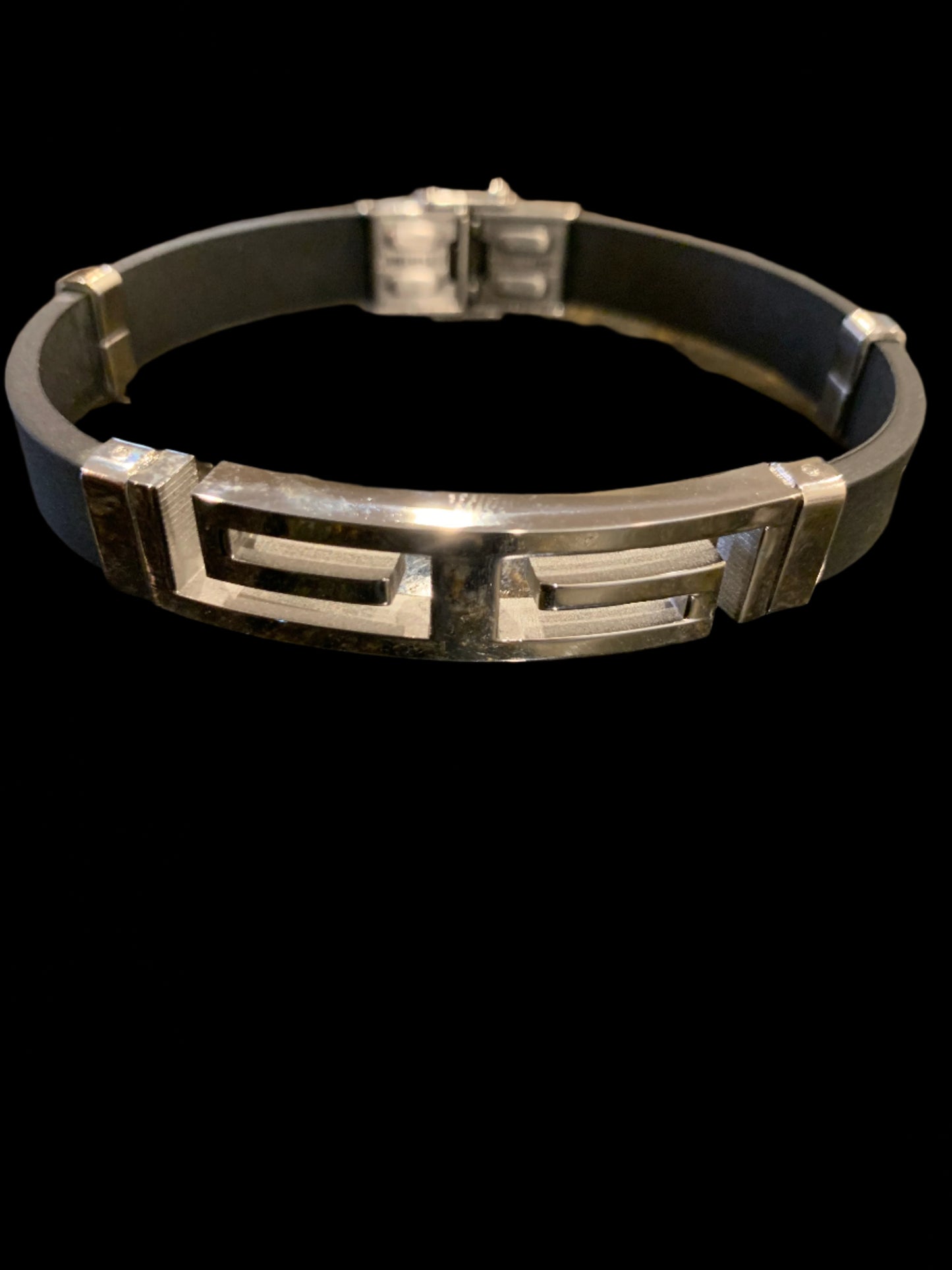Great Wall design silver and black silicone bracelet